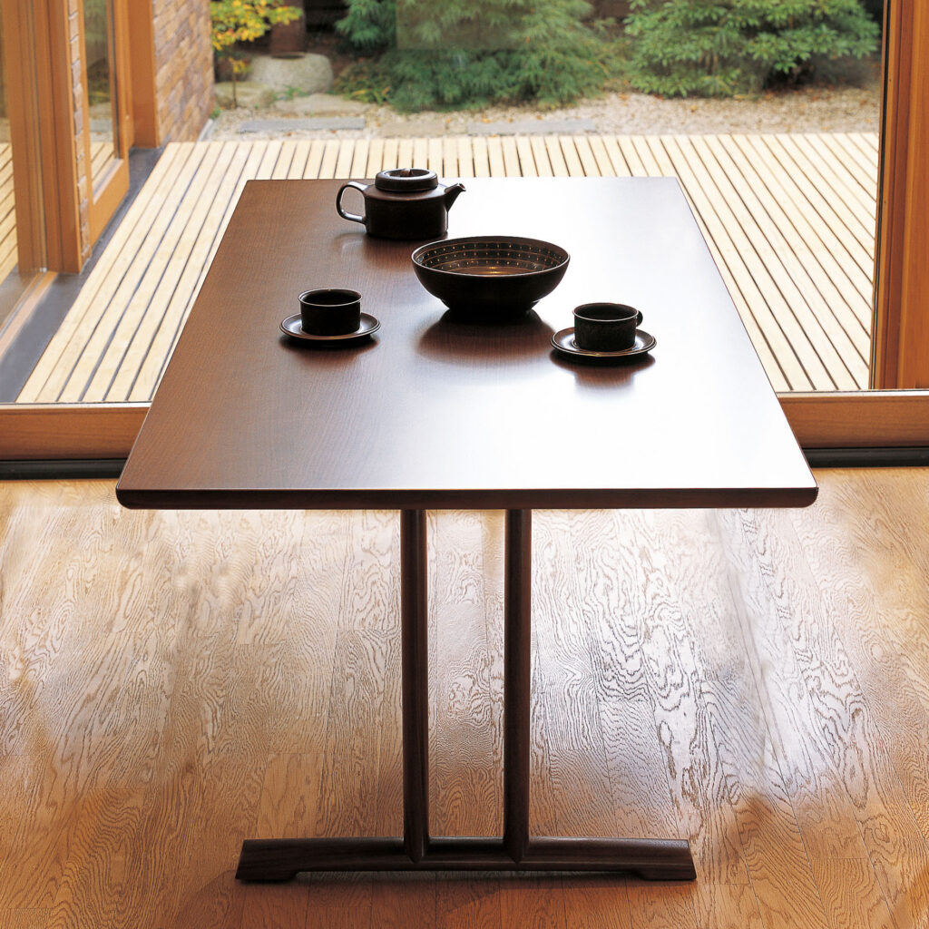 TL TABLE